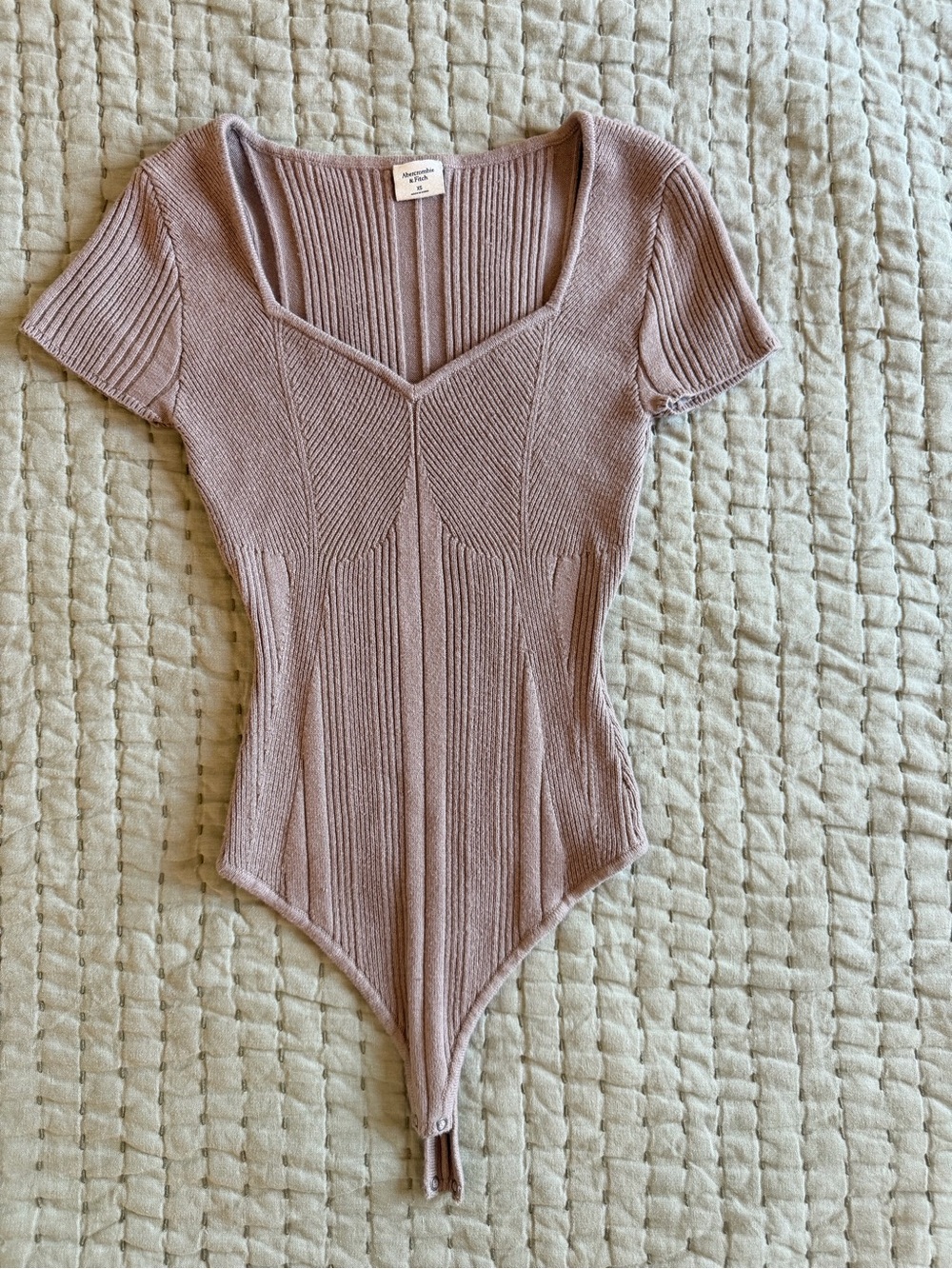 Abercrombie & Fitch Taupe Ribbed Short-Sleeve Bodysuit - Like-New